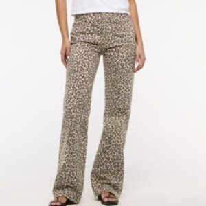 Abercrombie & Fitch High Rise 90s Relaxed Jean 27 4 Short Leopard Print